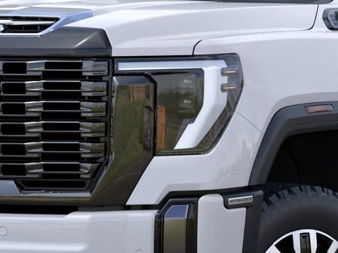 New 2026 GMC Sierra 2500 Denali Ultimate AWD/4WD image 11
