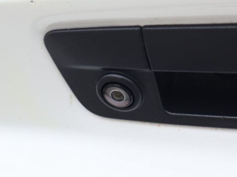 Used 2018 RAM 3500 Tradesman w/ Chrome Appearance Group image 40