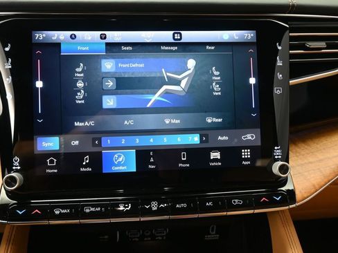 Used 2023 Jeep Grand Wagoneer Series III AWD/4WD image 6