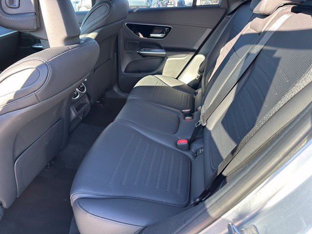 Used 2025 Mercedes-Benz GLC 300 4MATIC w/ AMG Line image 15
