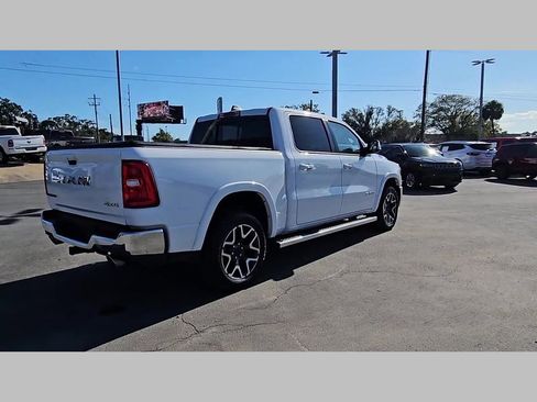 Used 2025 RAM 1500 Laramie image 34