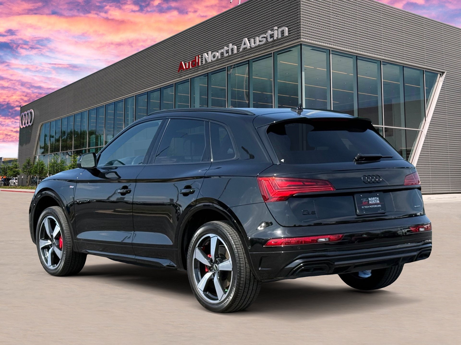 Certified 2024 Audi Q5 2.0T Prestige AWD/4WD image 4