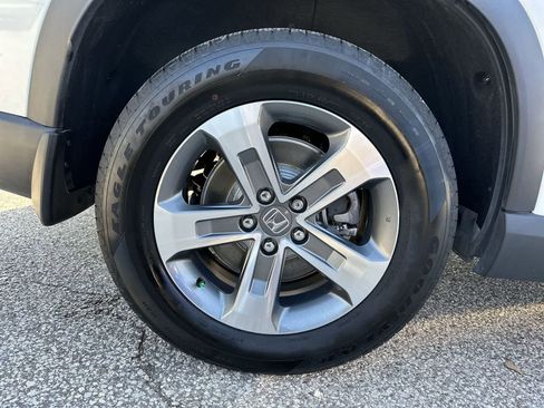 Used 2024 Honda Pilot EX-L image 5