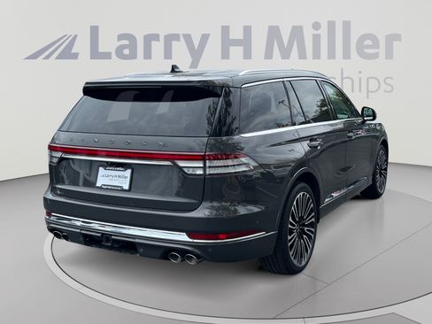 Used 2023 Lincoln Aviator Black Label w/ Dynamic Handling Package AWD/4WD image 5