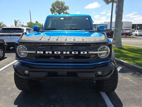 Used 2024 Ford Bronco Outer Banks image 2