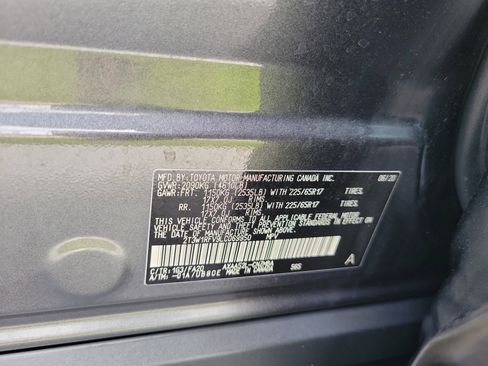 Used 2020 Toyota RAV4 XLE FWD image 31