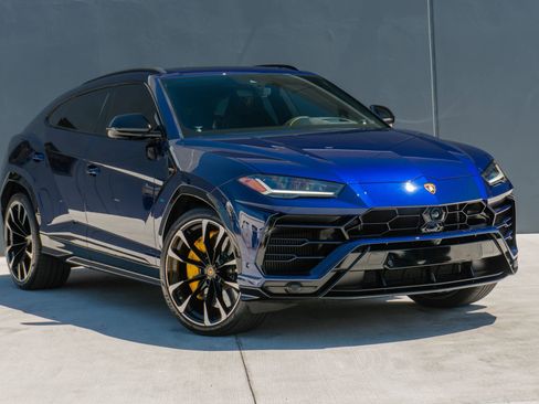 Used 2021 Lamborghini Urus AWD/4WD image 5