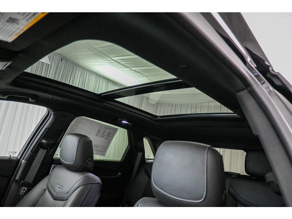 Used 2024 Cadillac XT5 Premium Luxury w/ Technology Package AWD/4WD image 35