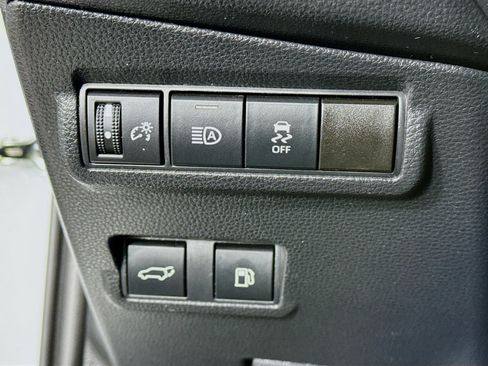Used 2023 Toyota Corolla Cross AWD Hybrid w/ Convenience Package image 10