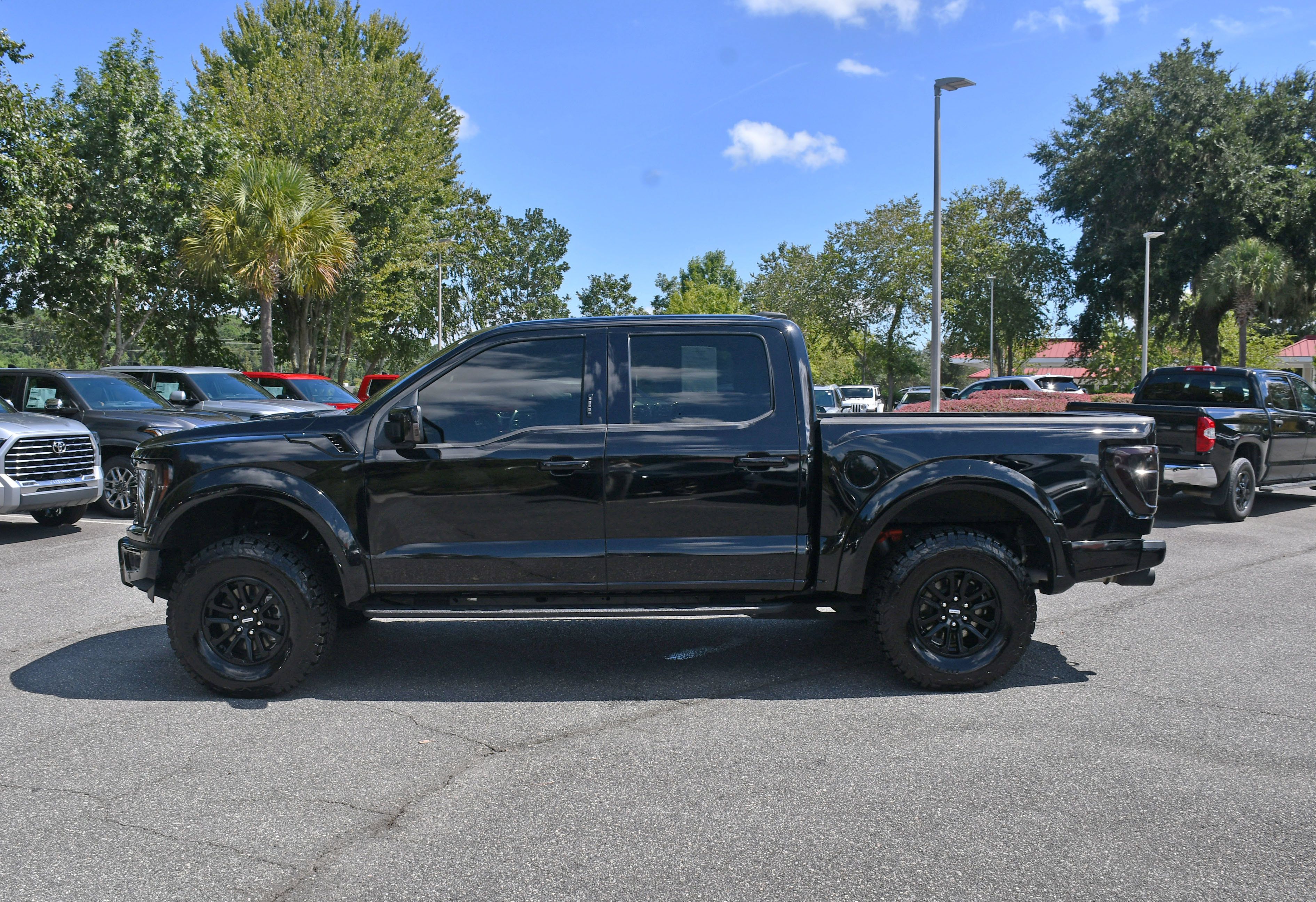 Used 2022 Ford F150 Raptor w/ Equipment Group 801A High AWD/4WD image 2