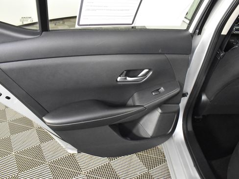 Used 2023 Nissan Sentra SV image 47