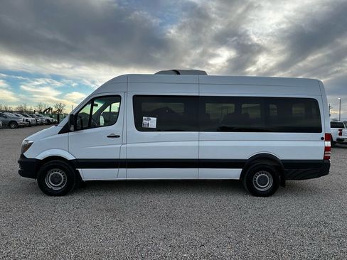Used 2014 Mercedes-Benz Sprinter 2500 image 6
