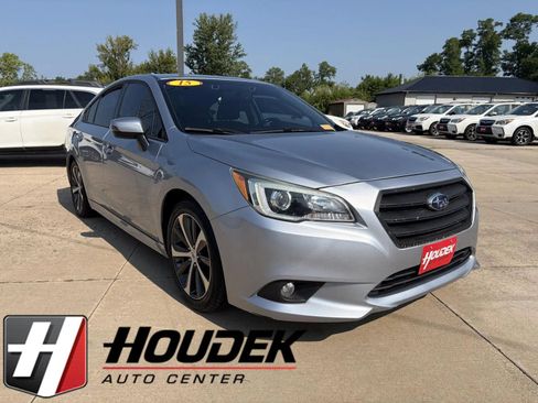 Used 2015 Subaru Legacy 2.5i Limited AWD/4WD image 1