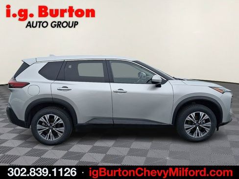 Used 2023 Nissan Rogue SV image 7