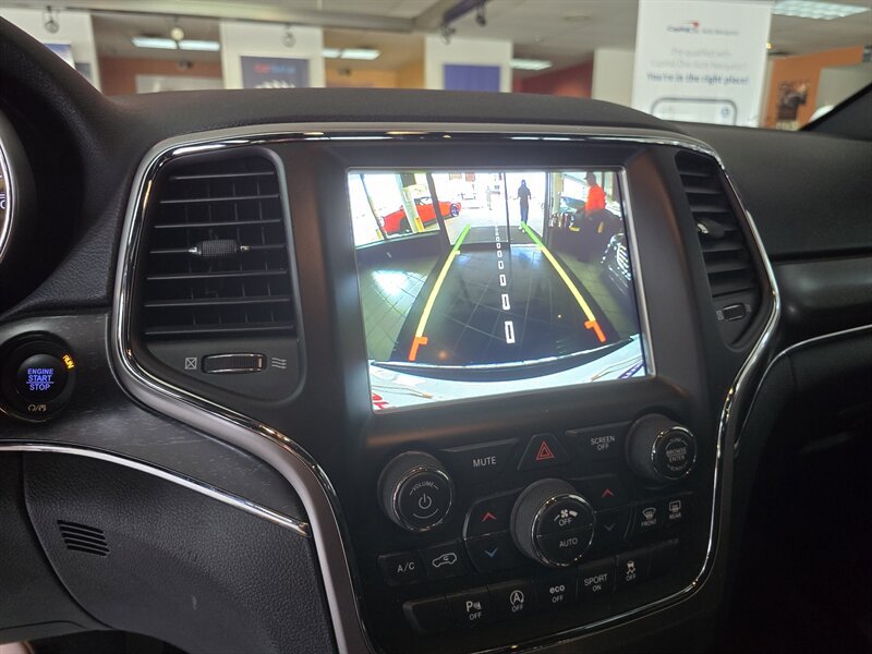 Used 2018 Jeep Grand Cherokee Limited AWD/4WD image 22