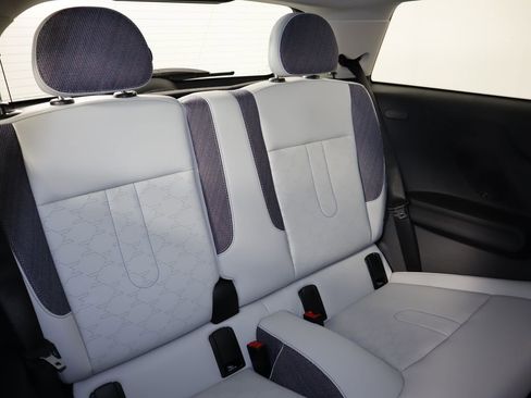 Used 2025 MINI Cooper S image 24