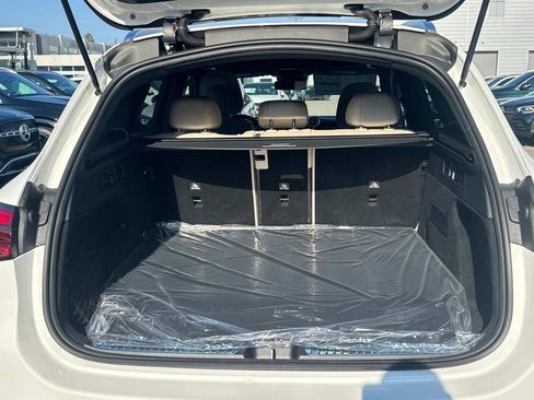New 2026 Mercedes-Benz GLC 350e 4MATIC image 5