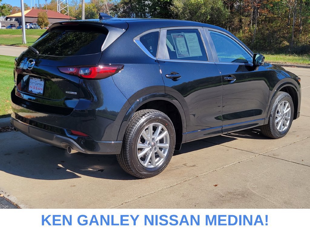 Used 2024 MAZDA CX-5 AWD 2.5 S w/ Select Package image 3