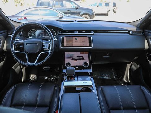 Used 2022 Land Rover Range Rover Velar R-Dynamic S image 12