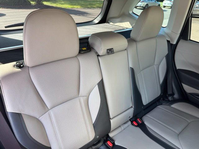 Used 2023 Subaru Forester Limited AWD/4WD image 32