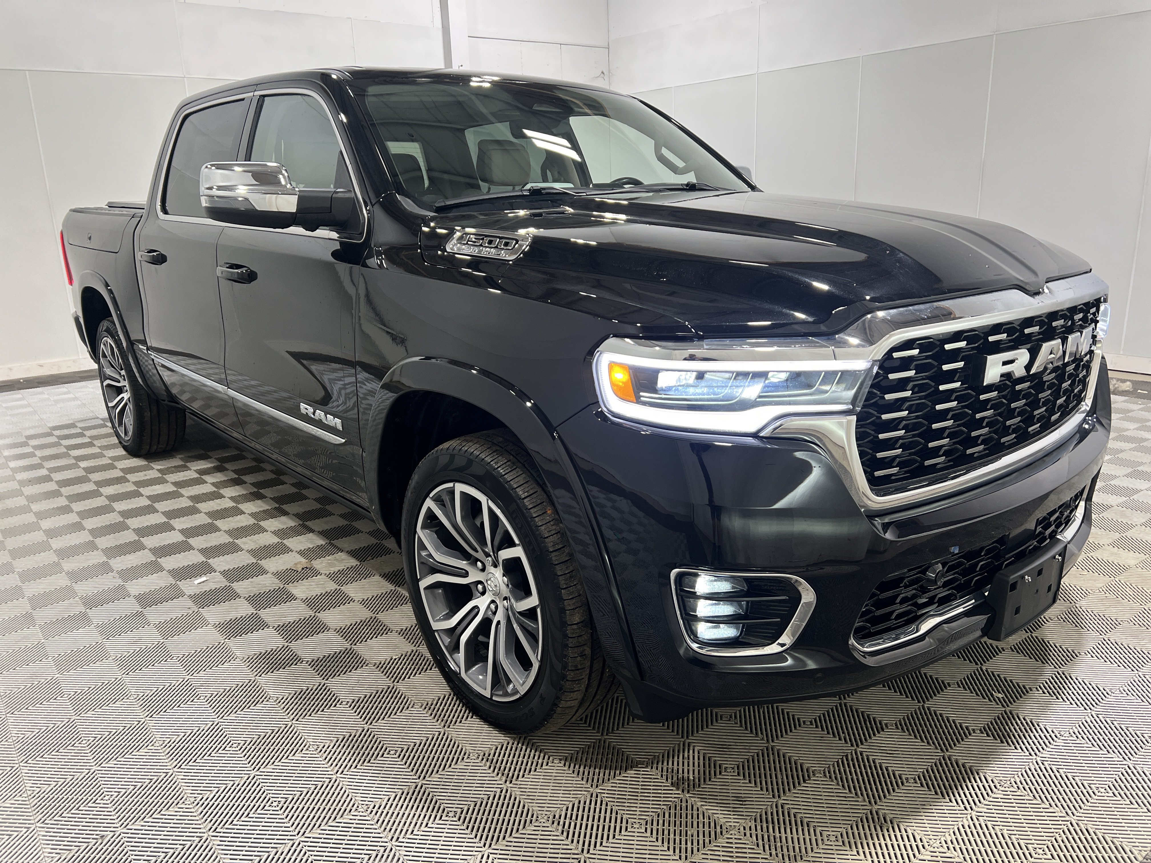 Used 2025 RAM 1500 Tungsten w/ Bed Utility Group AWD/4WD image 4