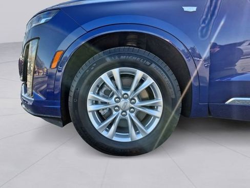 Used 2025 Cadillac XT6 Luxury AWD/4WD image 9
