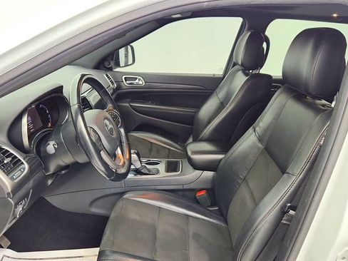 Used 2020 Jeep Grand Cherokee Altitude image 21