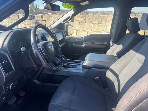 Used 2018 Ford F150 XLT w/ Equipment Group 302A Luxury image 9