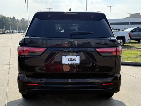 Used 2024 Toyota Sequoia Limited image 6