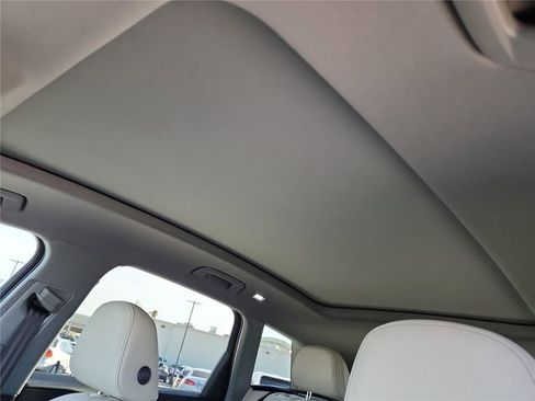 New 2025 Audi Q6 e-tron Premium image 18