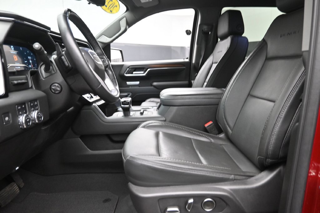 Used 2024 GMC Sierra 1500 Denali AWD/4WD image 16