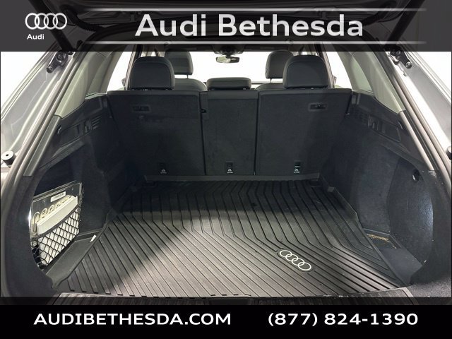 Certified 2025 Audi Q5 Premium w/ Convenience Package AWD/4WD image 10
