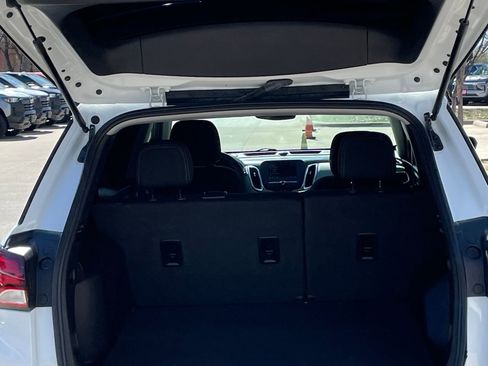 Used 2022 Chevrolet Equinox LS w/ LS Convenience Package image 25