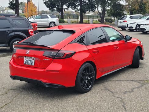 Used 2022 Honda Civic Sport image 4