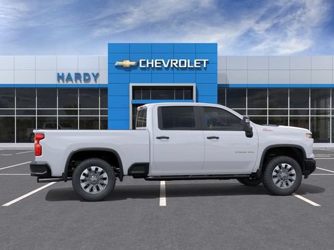 New 2026 Chevrolet Silverado 2500 Custom w/ Custom Value Package AWD/4WD image 5