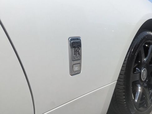 Used 2018 Rolls-Royce Dawn RWD image 75