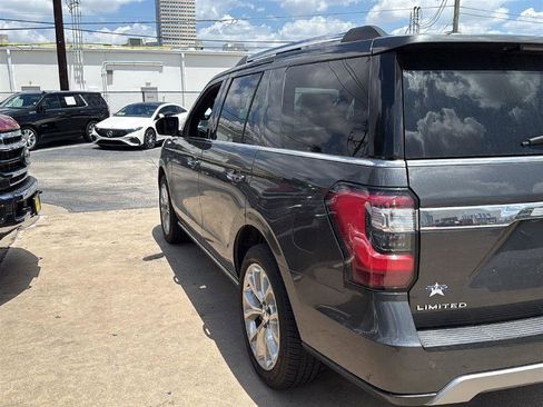 Used 2018 Ford Expedition Limited w/ Equipment Group 302A RWD image 5