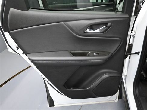 Used 2023 Chevrolet Blazer LT image 26