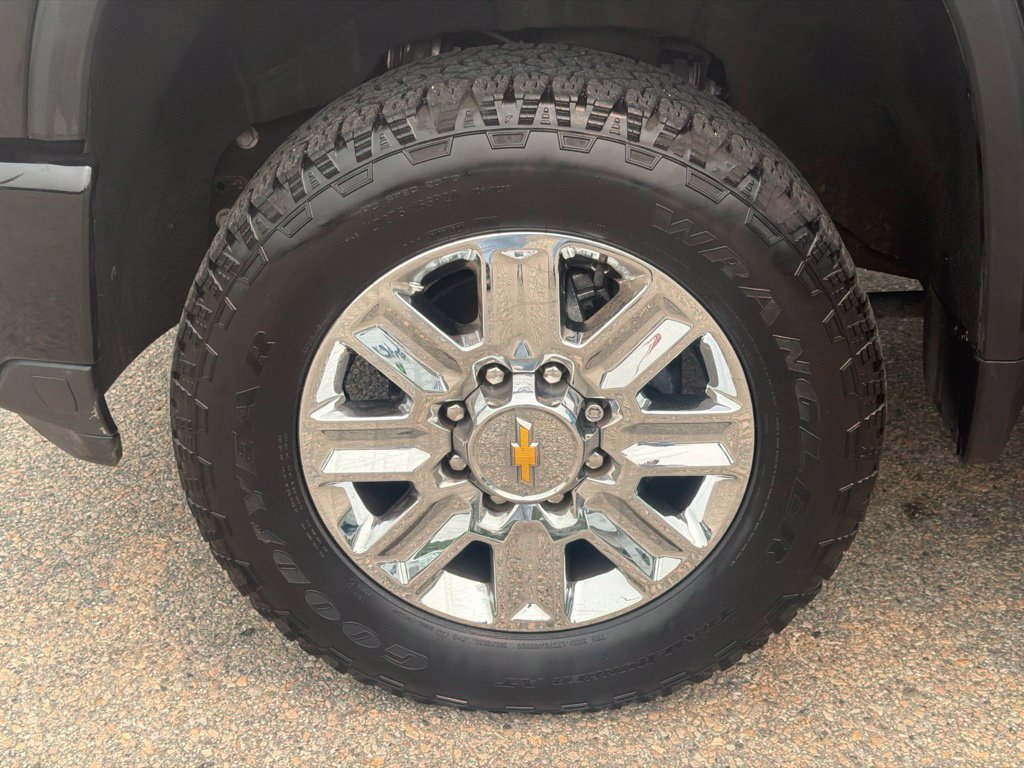 Certified 2024 Chevrolet Silverado 2500 High Country w/ Z71 Off-Road Package AWD/4WD image 12