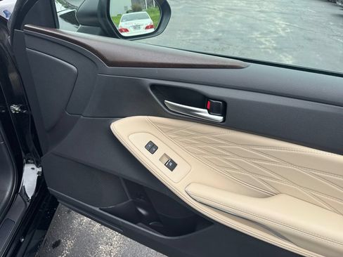 Used 2019 Toyota Avalon Limited w/ Advanced Safety Package FWD image 22