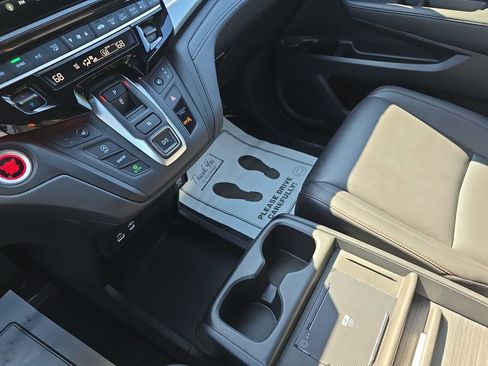 Used 2025 Honda Odyssey Sport-L image 29