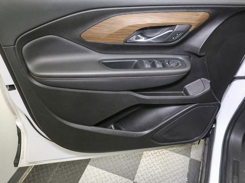 Used 2018 GMC Terrain SLE image 37