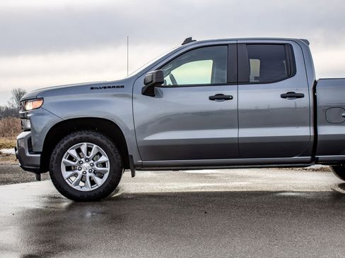 Used 2021 Chevrolet Silverado 1500 Custom w/ LPO, Dark Essentials Package image 35