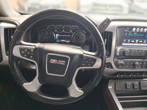 Used 2018 GMC Sierra 1500 SLT AWD/4WD image 31