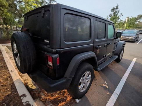 Used 2020 Jeep Wrangler Unlimited Sport S image 6