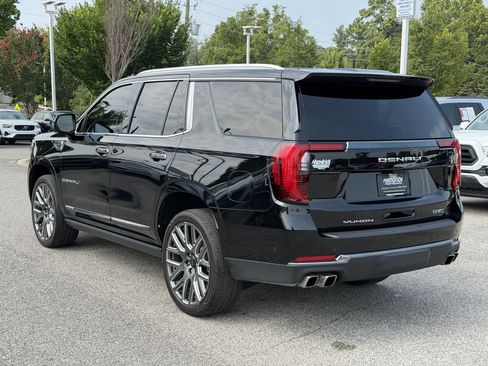 Used 2025 GMC Yukon Denali Ultimate AWD/4WD image 8