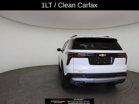 Used 2025 Chevrolet Traverse LT w/ Driver Confidence Package FWD image 14