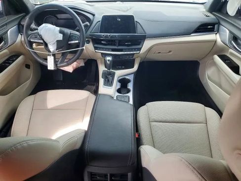 Used 2025 Cadillac CT4 Premium Luxury image 8