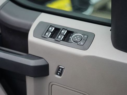Used 2018 Ford F150 XL w/ Equipment Group 101A Mid AWD/4WD image 29