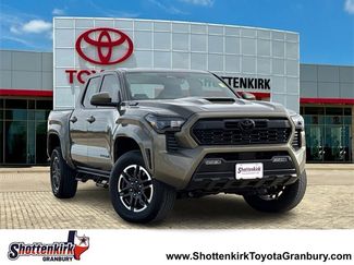 Used 2025 Toyota Tacoma TRD Sport video 1